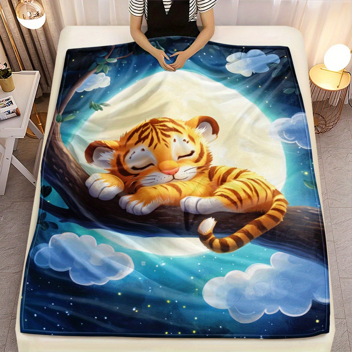 Cute sleeping tiger on tree br – Baby Nursery Animal Theme recenzja i cena